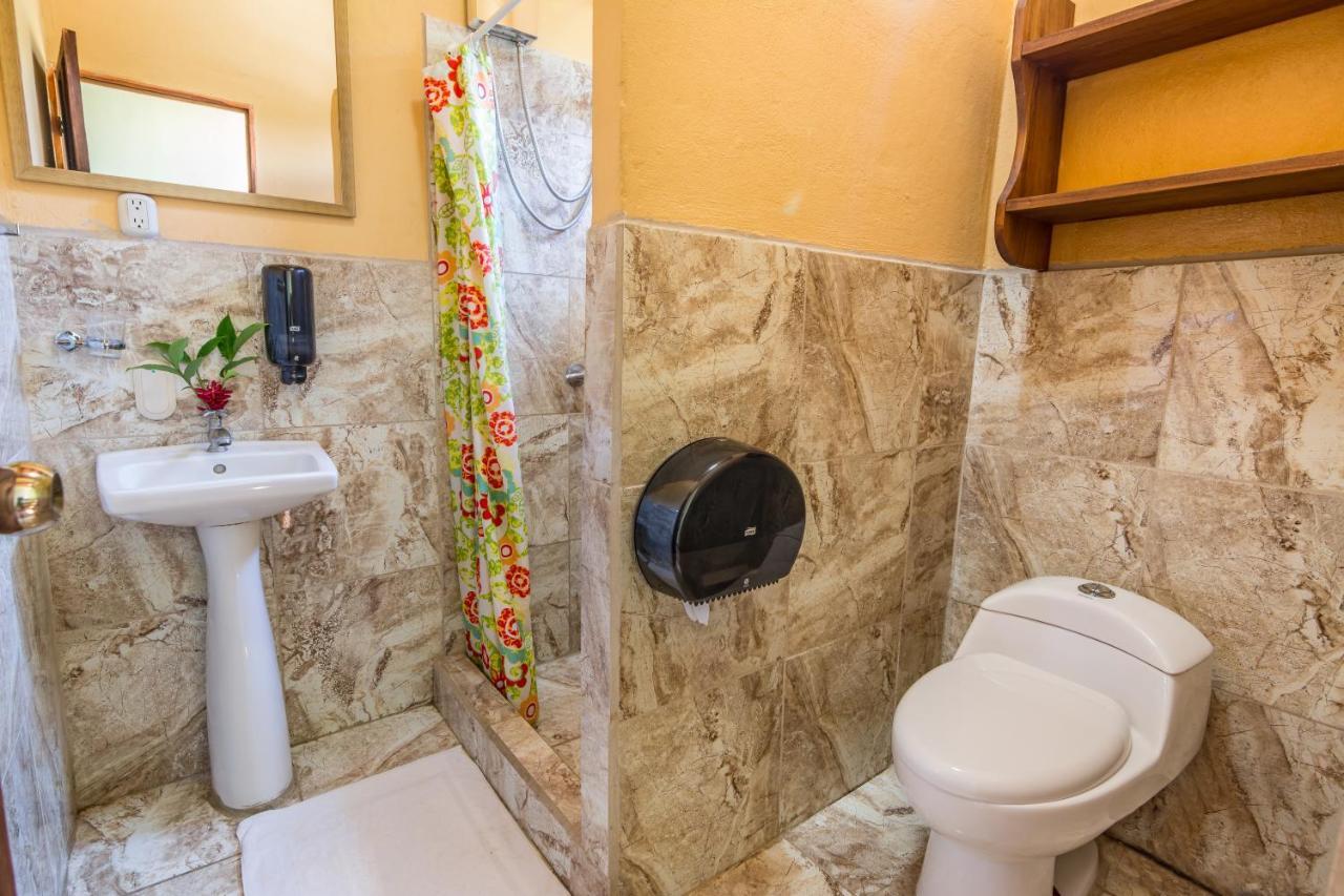 Sea Tower Hotel Puerto Viejo de Talamanca Eksteriør bilde